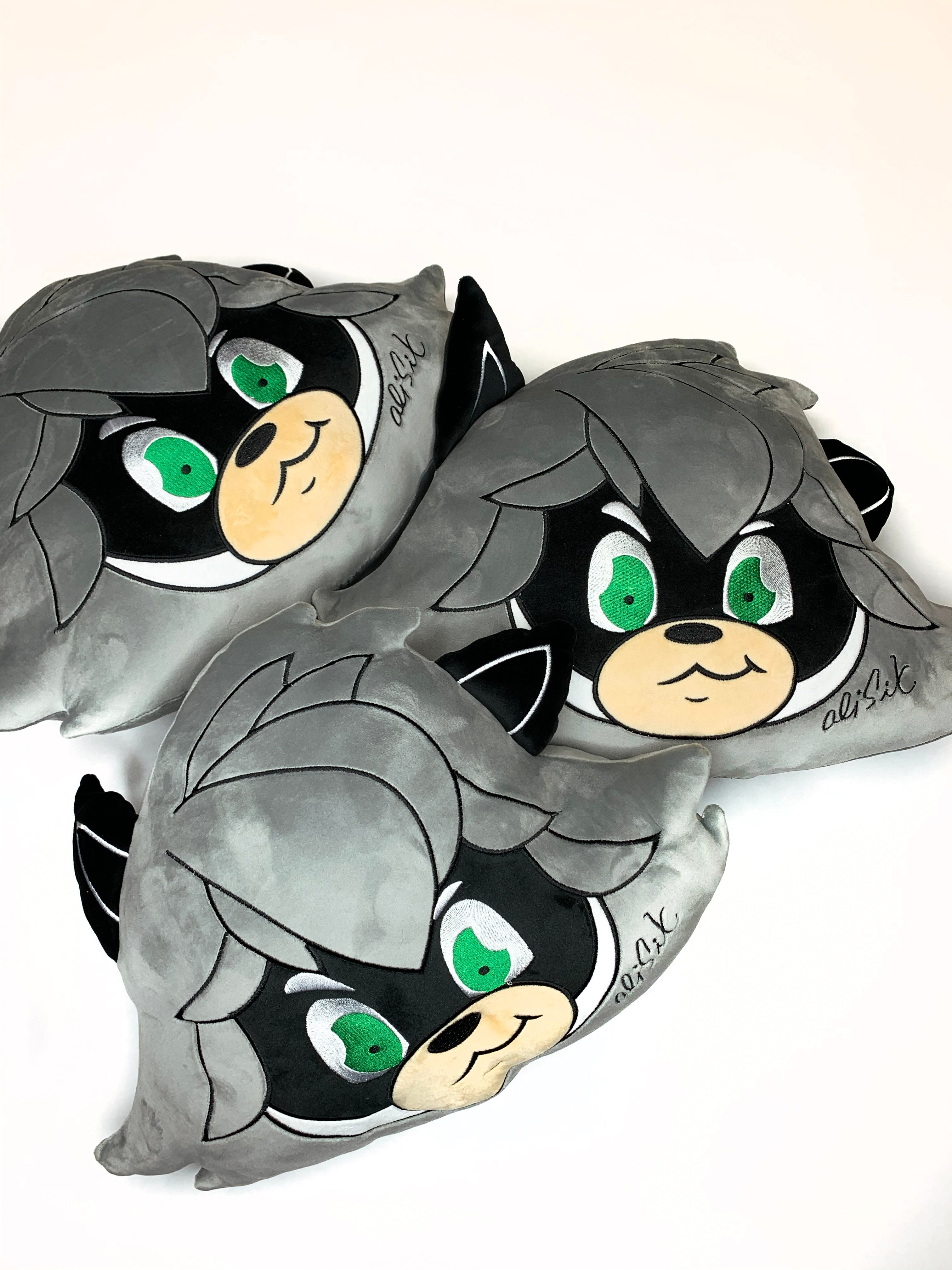 "Richie Pillow" by Ali Six