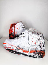 Load image into Gallery viewer, &quot;Magnificent Mile&quot; Shoes by AMUSE126
