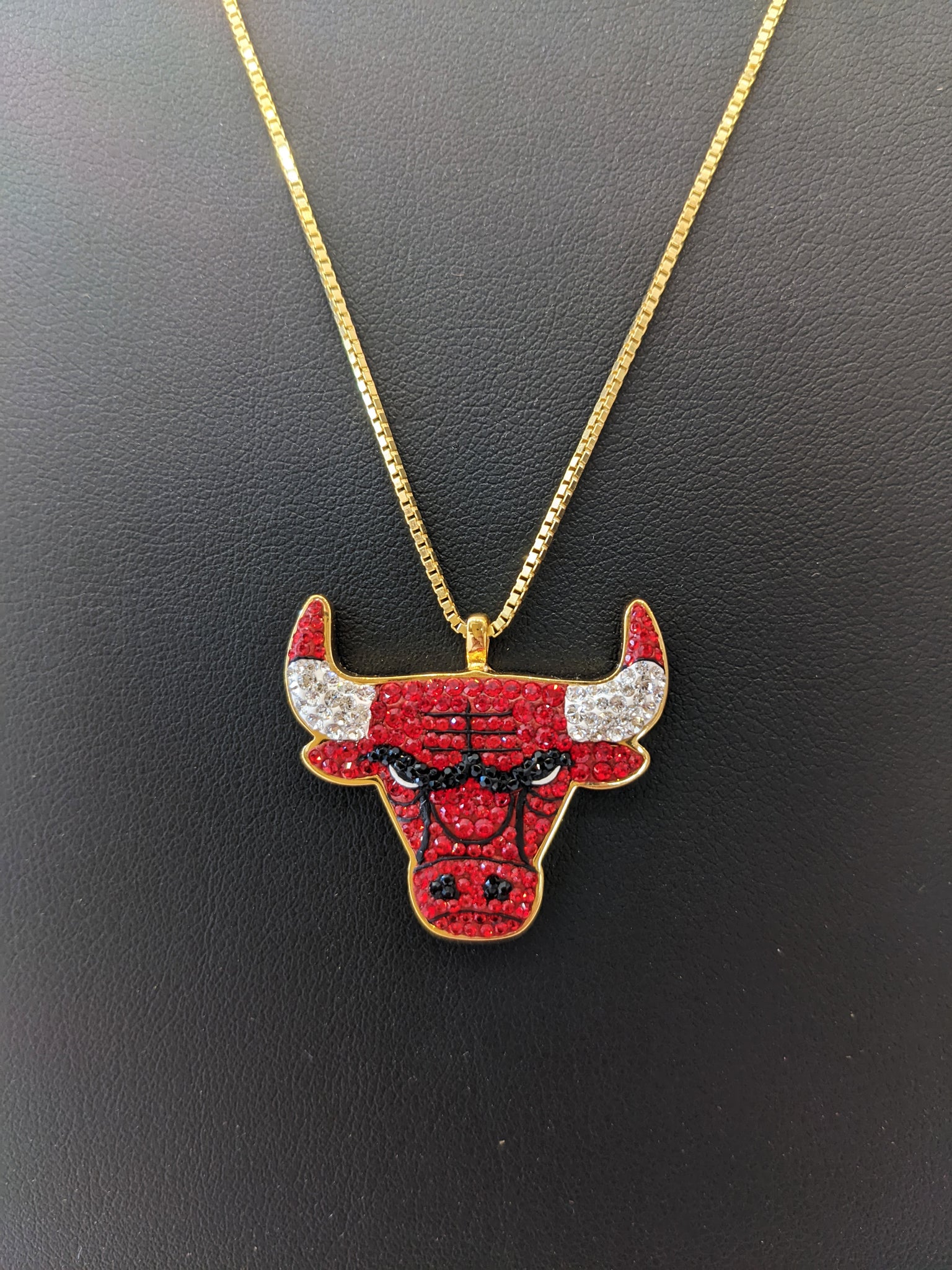 Chicago Bulls Necklace - AMCO Metal Chain and Pendant - $3.00 - Chicago  Bulls - Wholesale NBA Merchandise