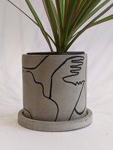 Load image into Gallery viewer, Planter 4 by Liz Flores
